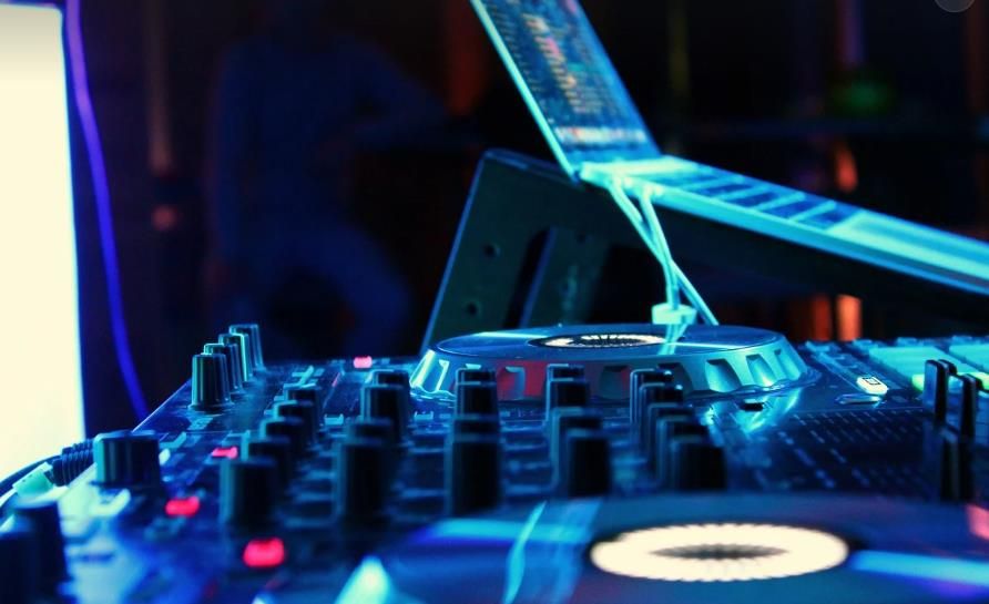 優(yōu)質(zhì)的上海展臺設(shè)計照明方案突顯展品亮點