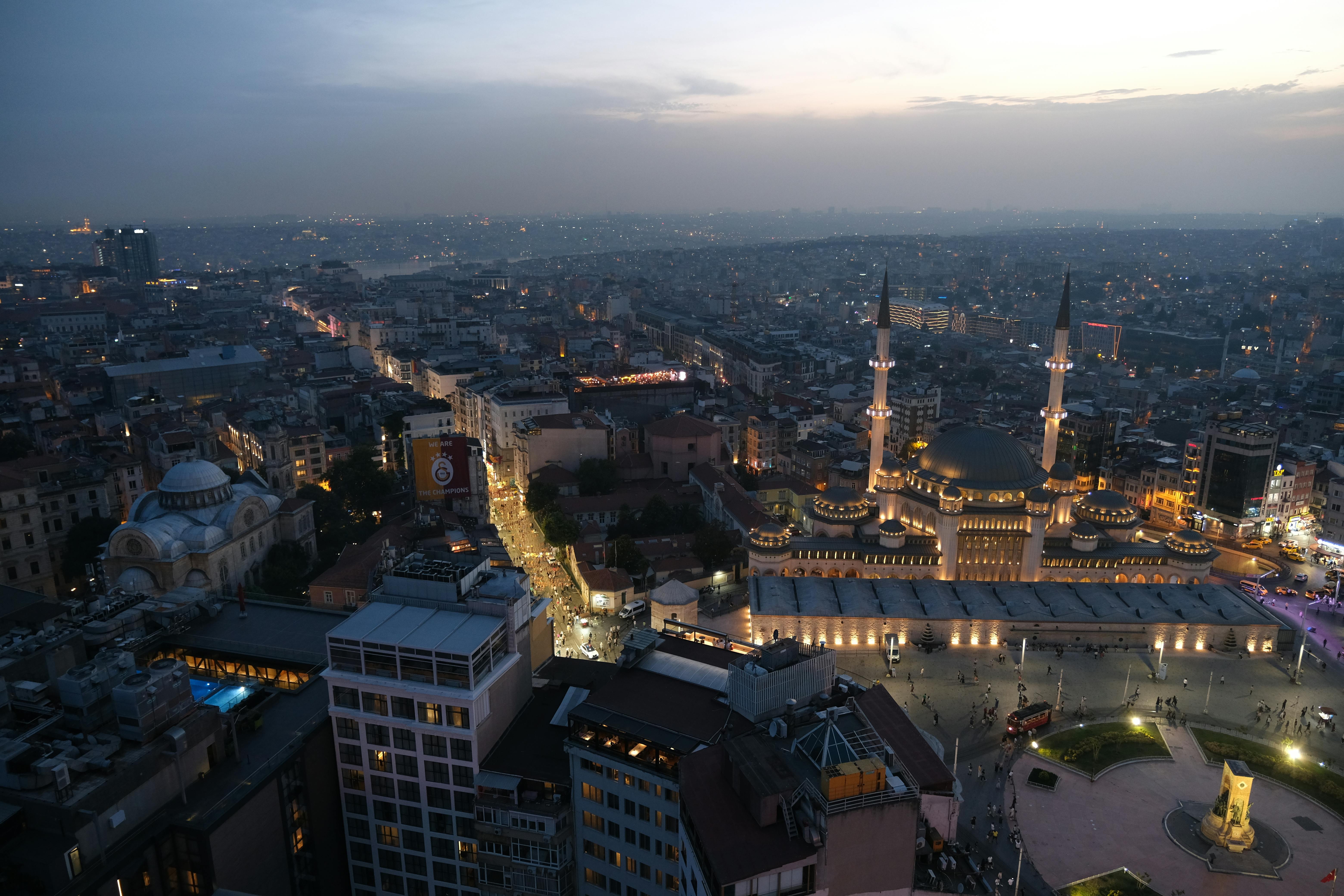 土耳其伊斯坦布爾展會(huì)設(shè)計(jì)：歷史元素在現(xiàn)代展覽中的復(fù)現(xiàn)