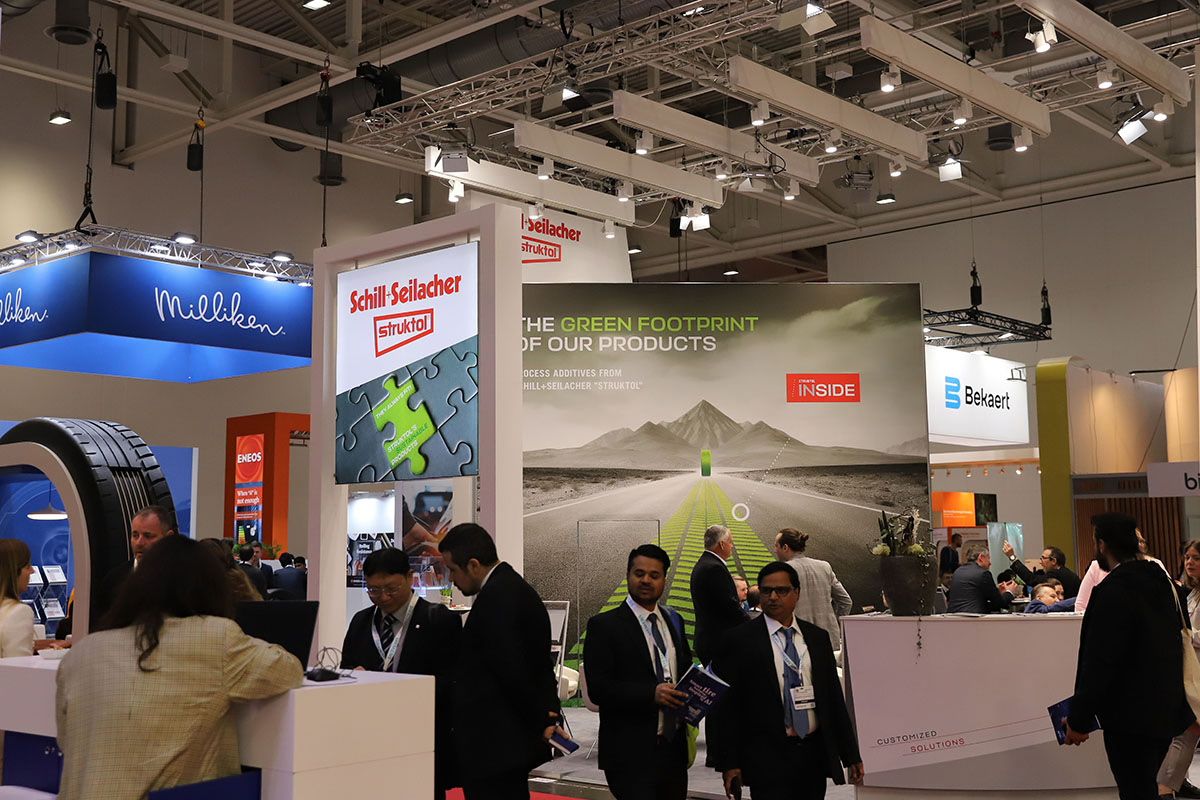 展臺(tái)搭建設(shè)計(jì)空間優(yōu)化：提升小空間展臺(tái)的利用率