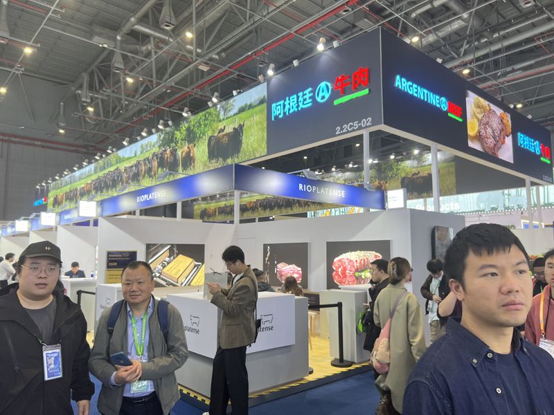 阿聯(lián)酋迪拜展臺設(shè)計搭建服務(wù)